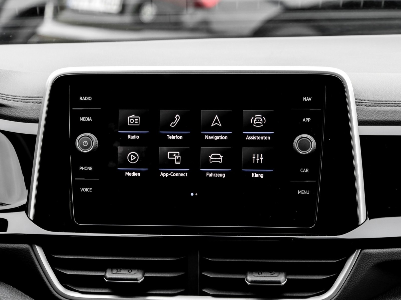Volkswagen T-Roc 2.0 R-LINE AHK CAM ACC LM17 NAVI CARPLAY