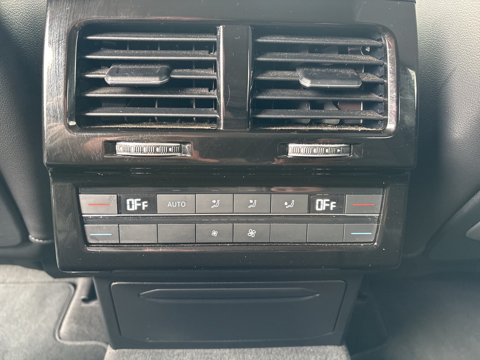 Volkswagen Touareg V6 4X4 LEDER AHK CAM ACC LM19 NAVI