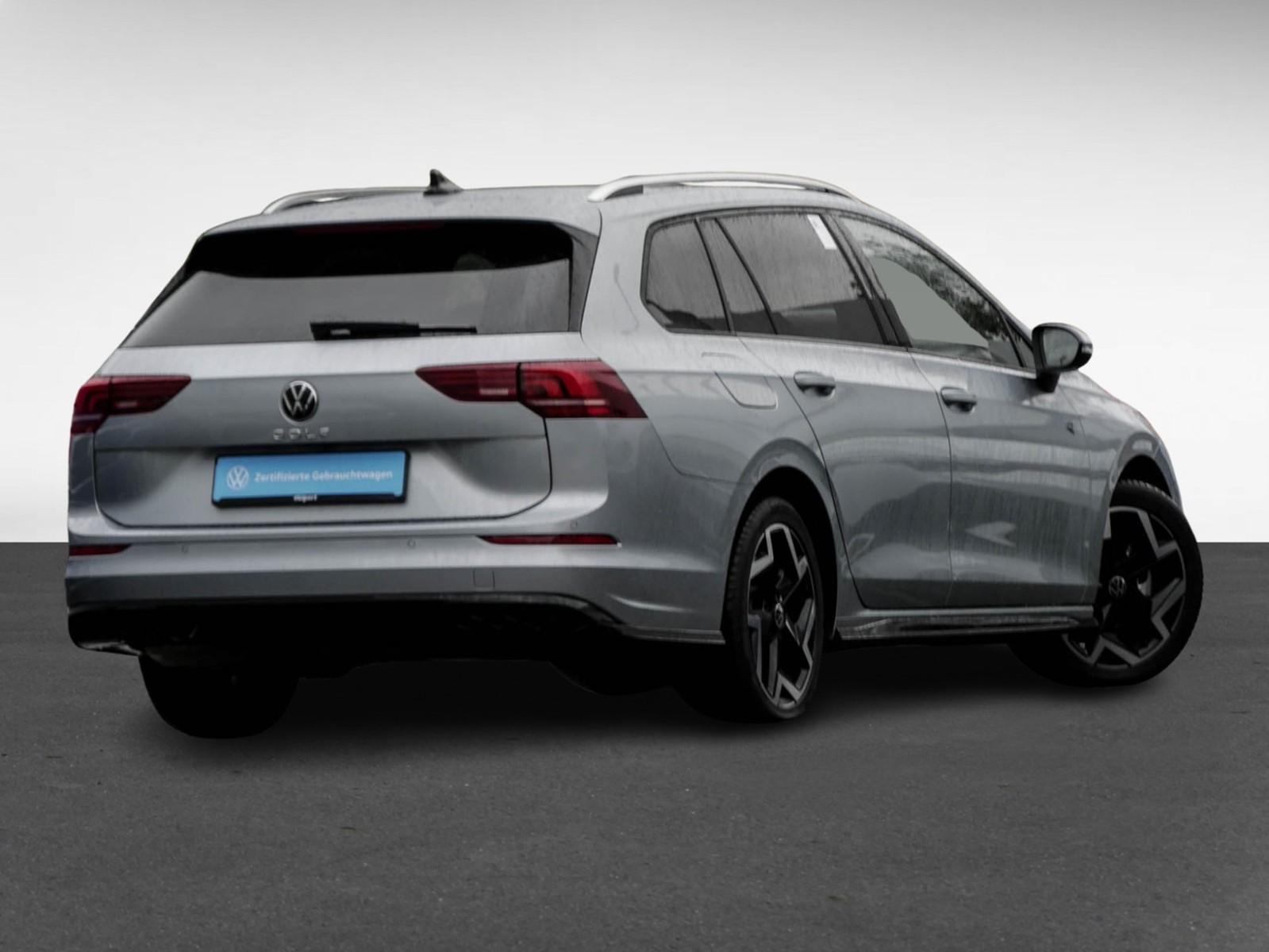 Volkswagen Golf Variant VIII 1.5 R-LINE FACELIFT PANO CAM