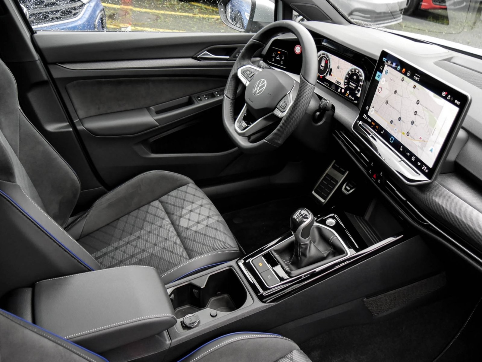 Volkswagen Golf Variant VIII 1.5 R-LINE FACELIFT PANO CAM