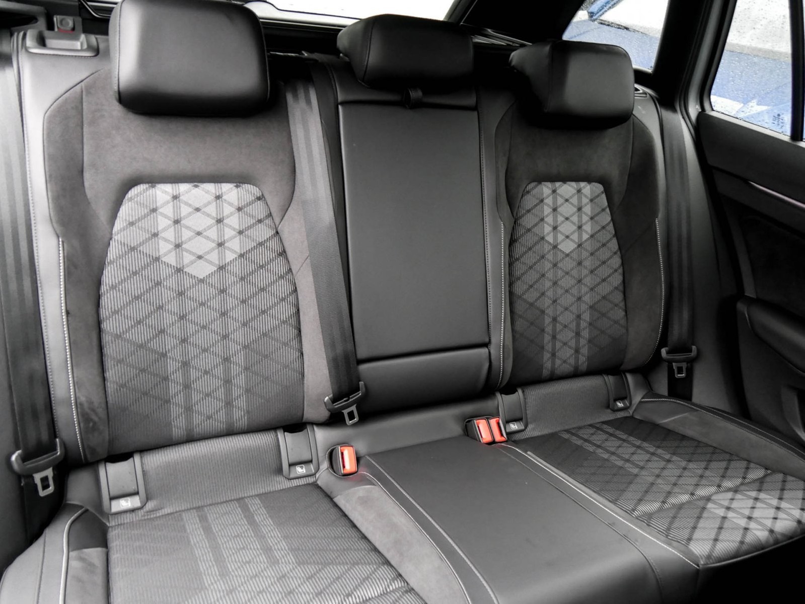 Volkswagen Golf Variant VIII 1.5 R-LINE FACELIFT PANO CAM