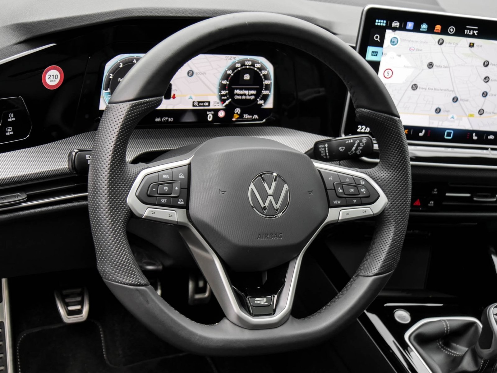 Volkswagen Golf Variant VIII 1.5 R-LINE FACELIFT PANO CAM