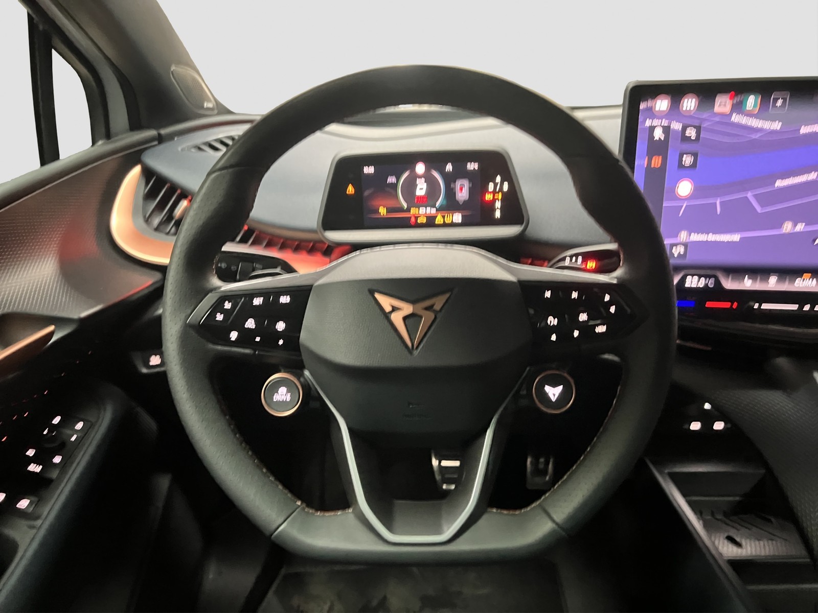 Cupra Tavascan VZ 4X4 WÄRMEPUMPE PANO 360°CAM ACC LM21