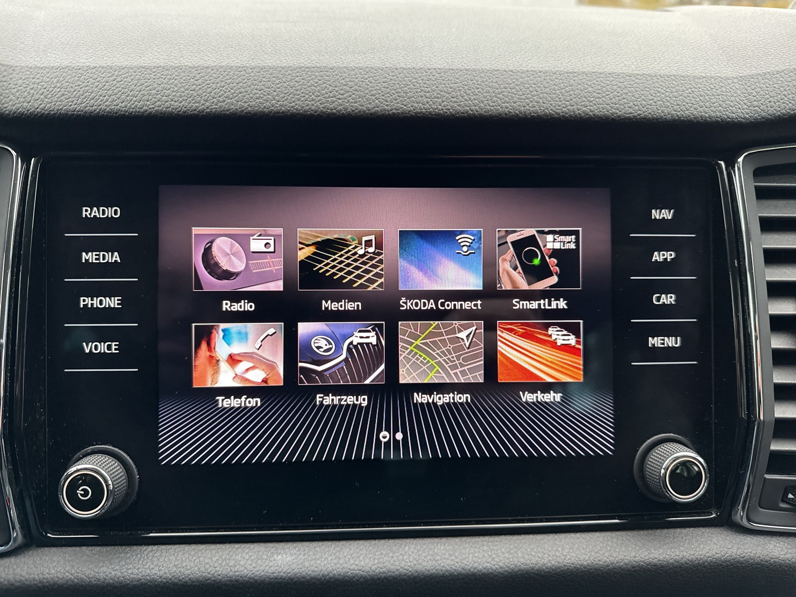 Skoda Kodiaq 1.5 DRIVE 125 AHK ACC ALU19 eKLAPPE NAVI