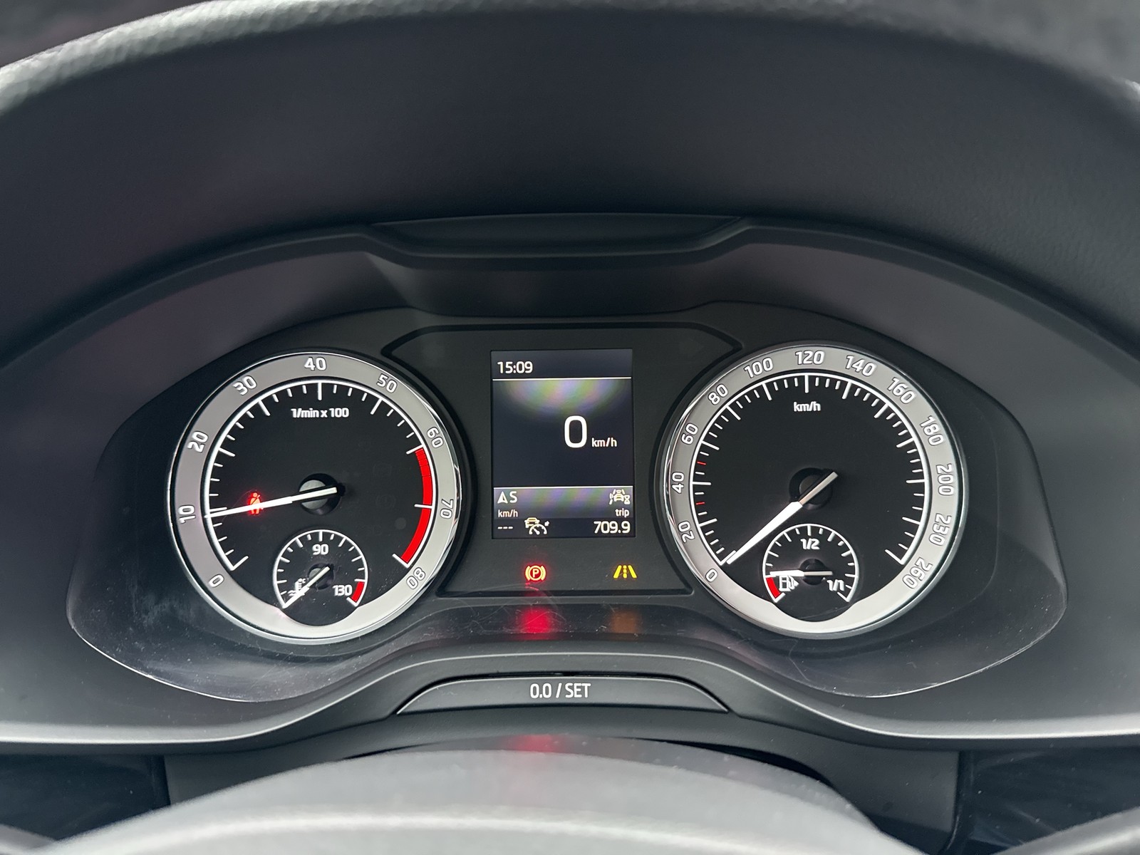 Skoda Kodiaq 1.5 DRIVE 125 AHK ACC ALU19 eKLAPPE NAVI