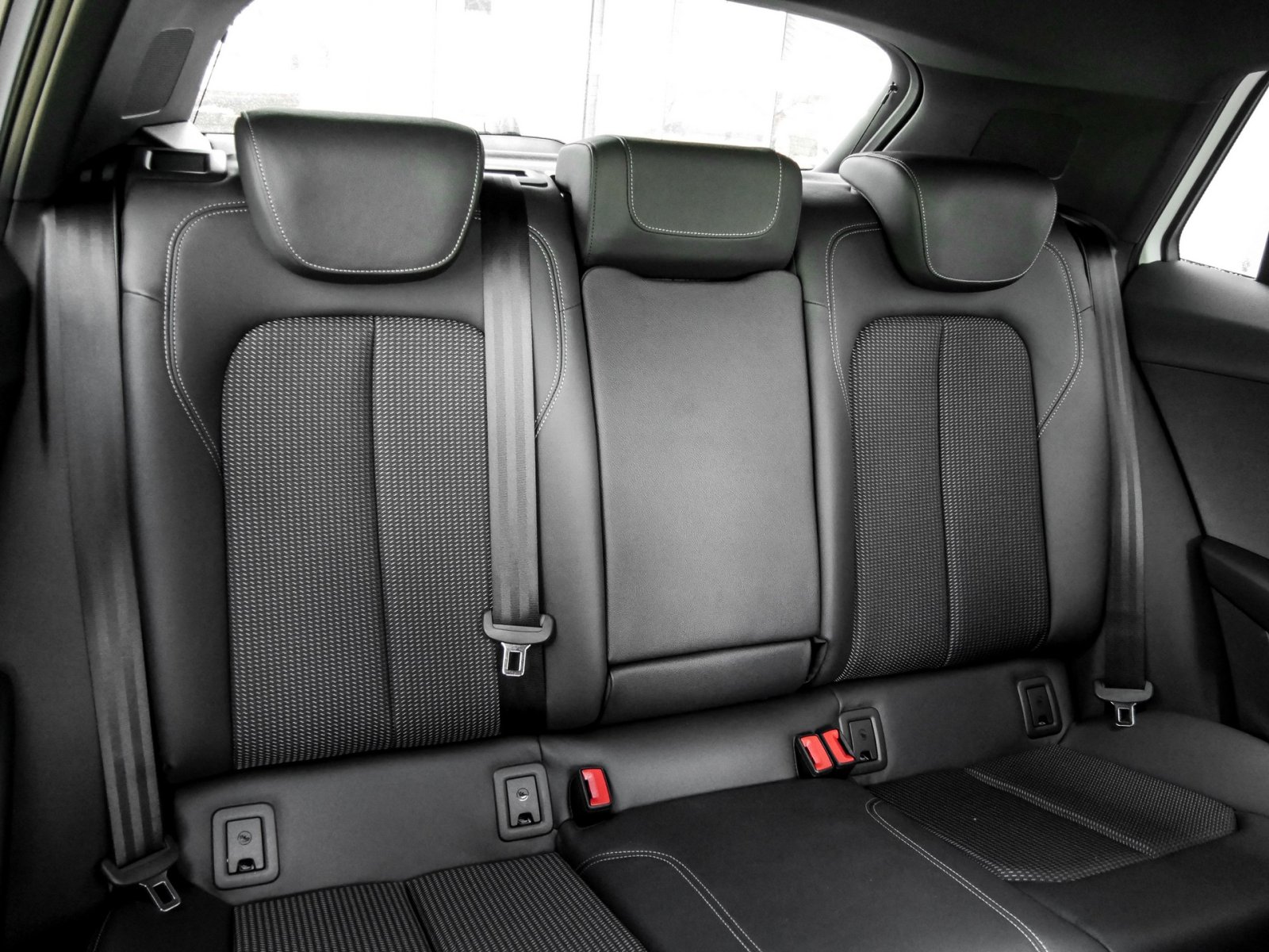 Audi Q2 35 TFSI S tronic S Line MatrixLED+Assistenzpaket+Pano+Sline+