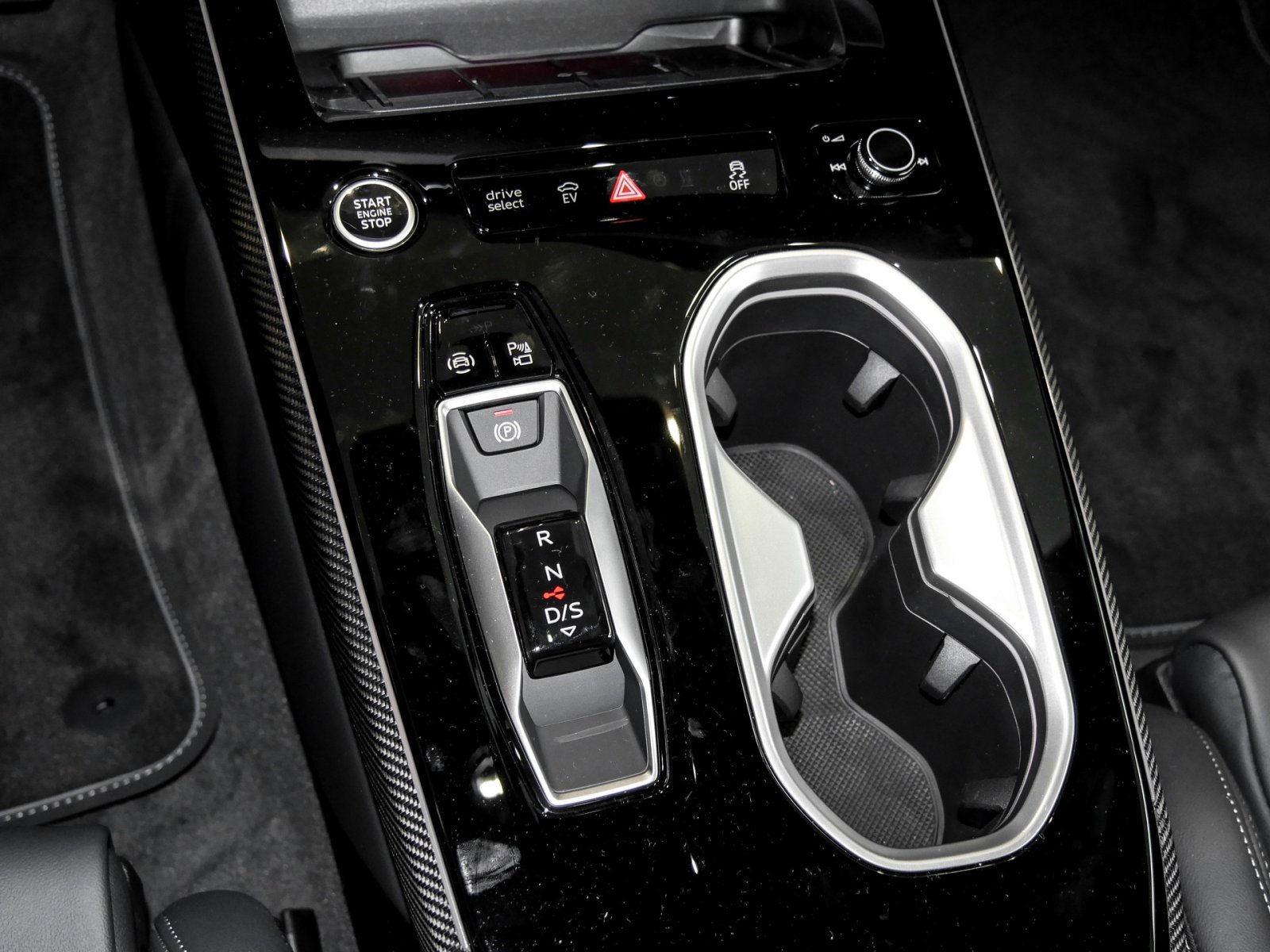 Audi A6 Limousine e-hybrid quattro S tronic S Line TechPlus+EditionOne+Carbon+Sportsitze+