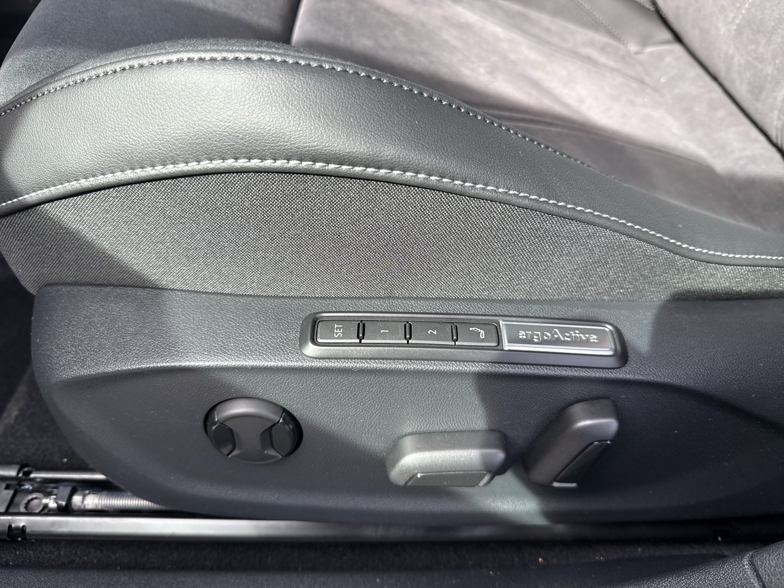 Volkswagen ID.7 Tourer PRO S BLACK STYLE 360°CAM ACC LM20