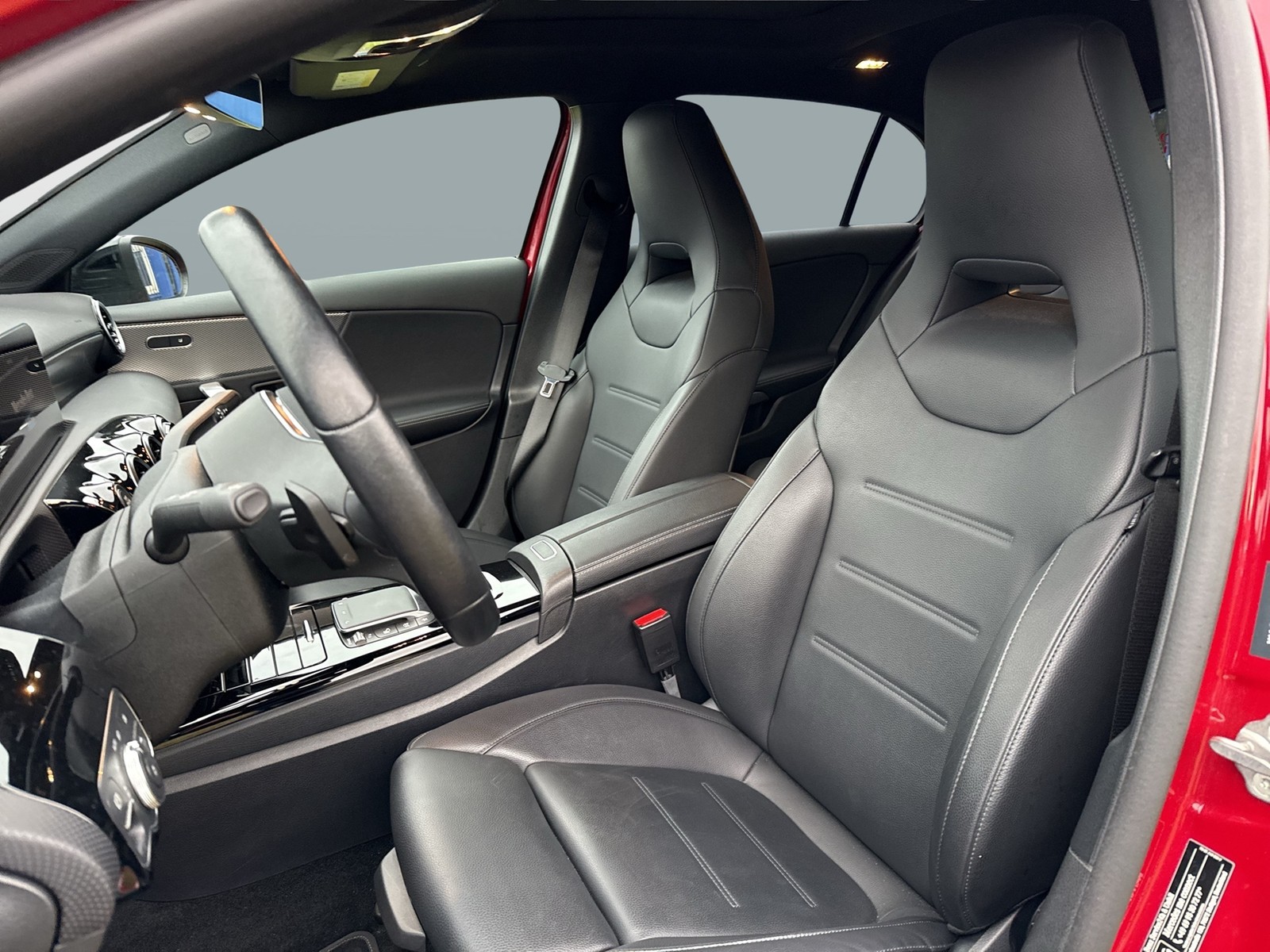 Mercedes-Benz A 250 PROGRESSIVE PANO CAM LM18 NAVI SITZHEIZUNG