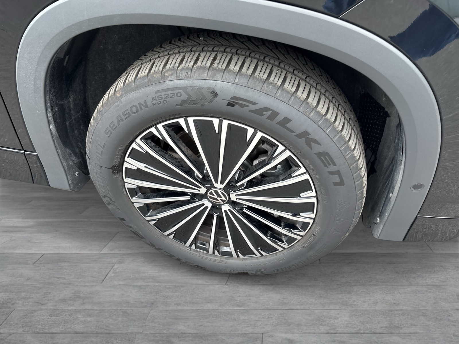 Volkswagen Tayron 1.5 HYBRID ELEGANCE 360°CAM ACC LM18 NAVI