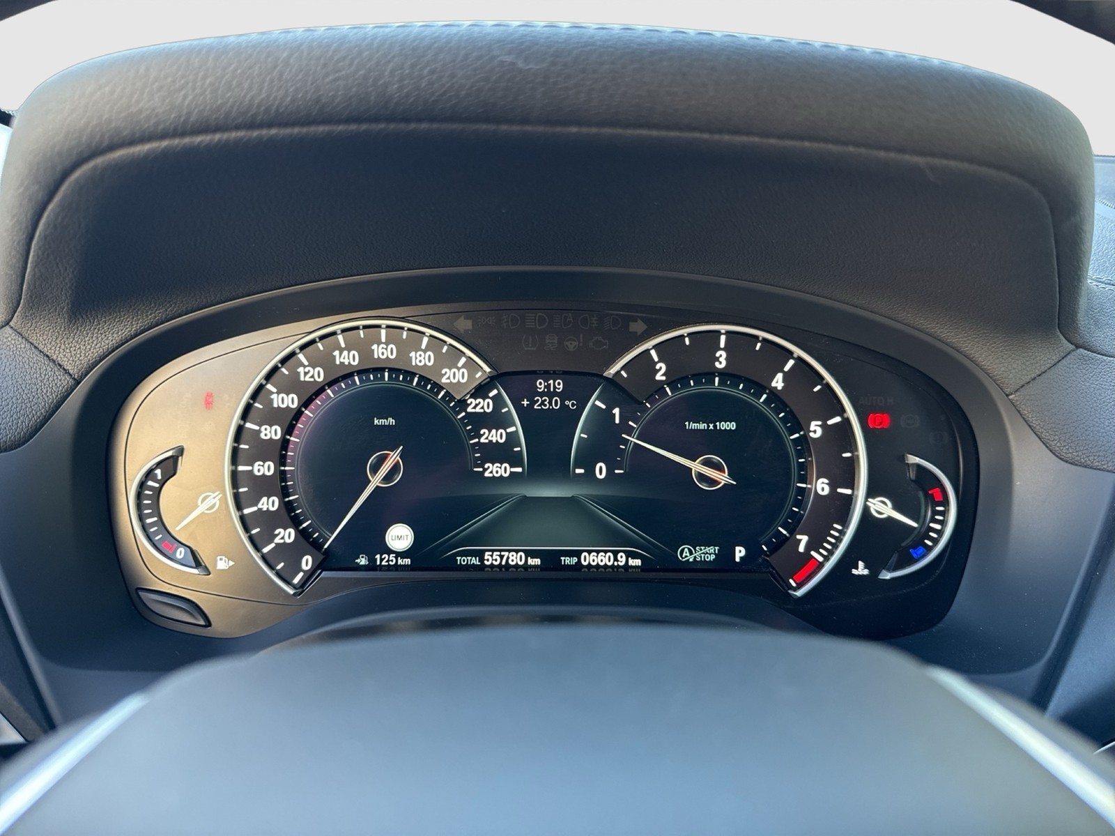 BMW X3 20 i xLine 4X4 LEDER STANDHZ AHK CAM ALU19"