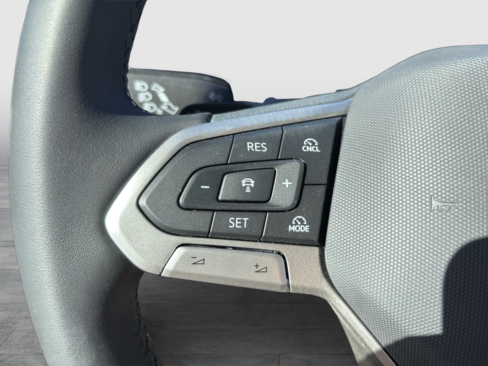 Volkswagen T7 Multivan Life 2.0 TSI GOAL APP-Connect KAMERA AHK