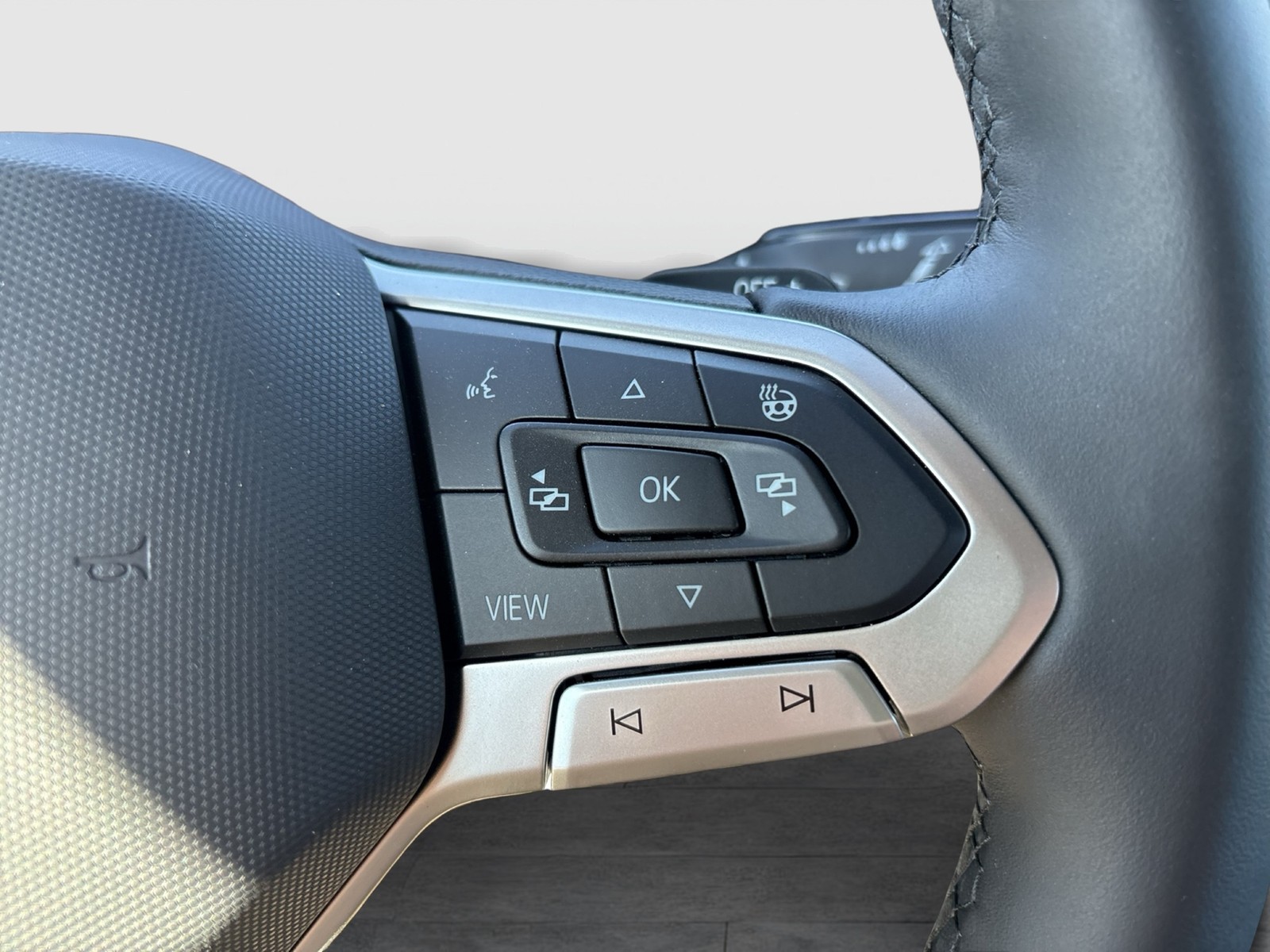 Volkswagen T7 Multivan Life 2.0 TSI GOAL APP-Connect KAMERA AHK