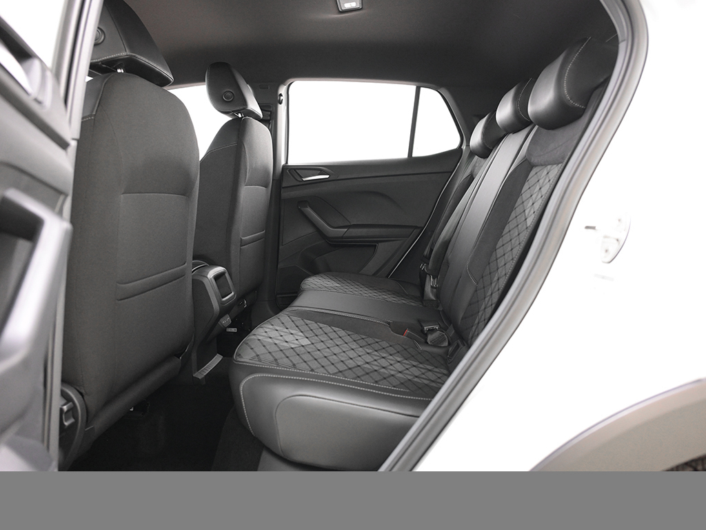 Volkswagen T-Cross 1.5 TSI R-LINE DSG ALLWETTERREIFEN AHK NAVI-PRO CAM