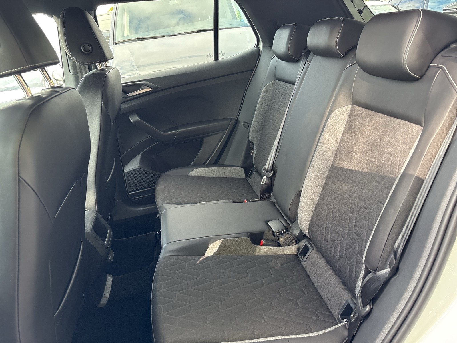 Volkswagen T-Cross 1.0 GOAL ACC LM17 NAVI CARPLAY SITZHEIZ.