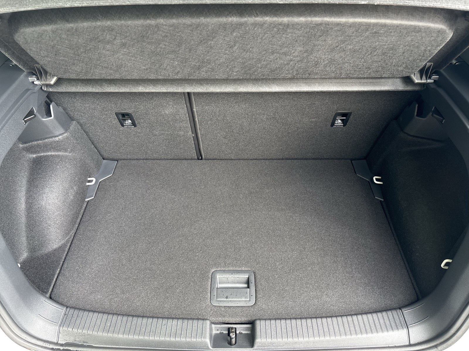 Volkswagen T-Cross 1.0 GOAL ACC LM17 NAVI CARPLAY SITZHEIZ.