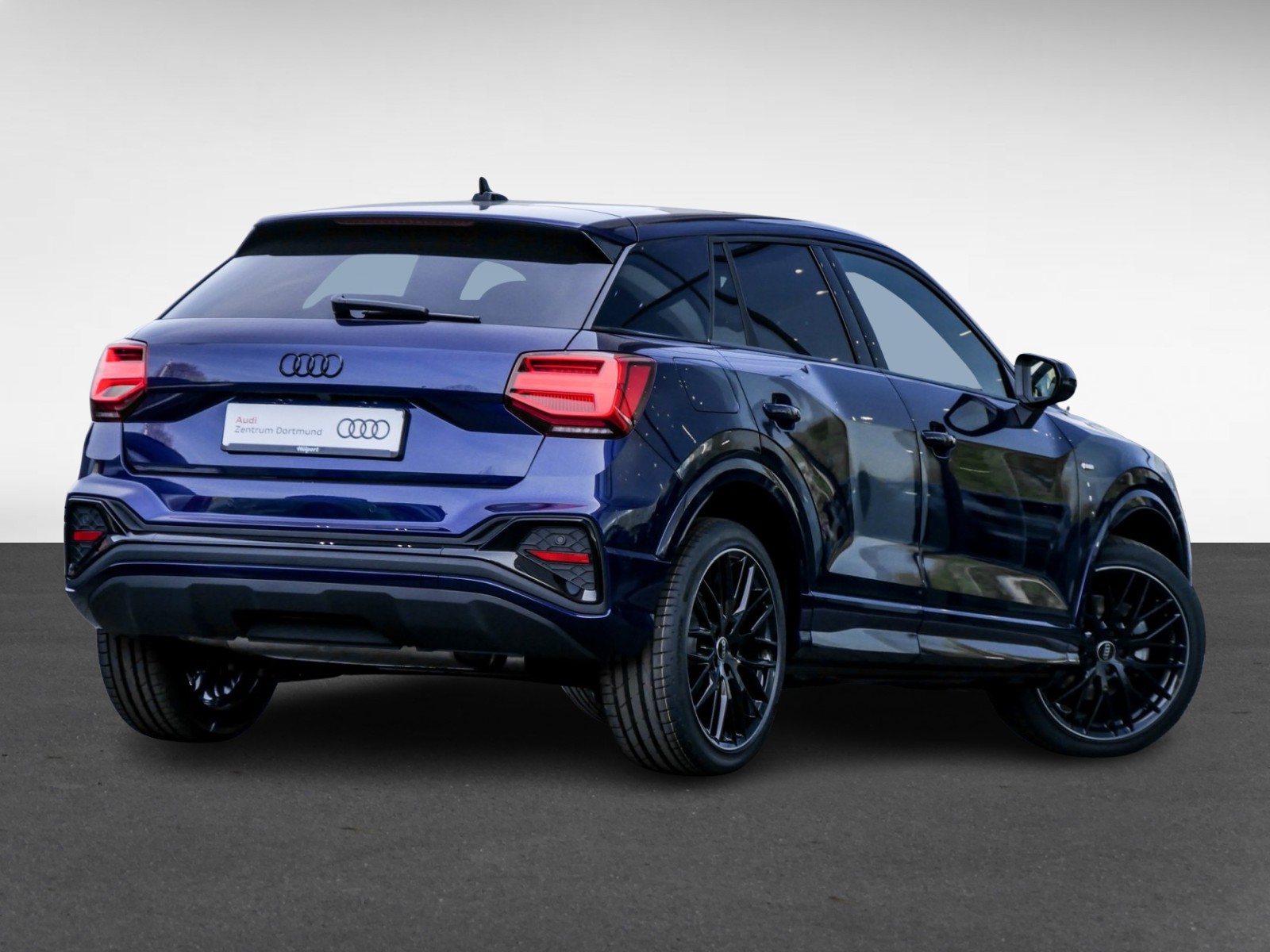 Audi Q2 35 TFSI S tronic S Line MatrixLED+Assistenzpaket+Pano+AHK+