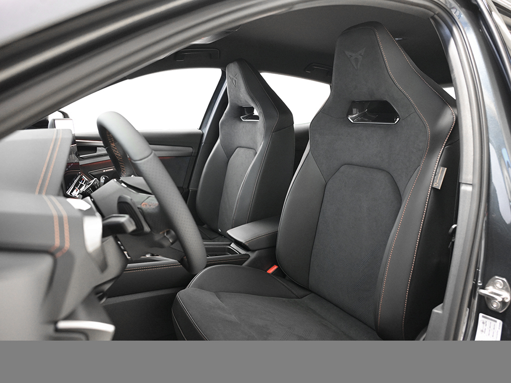 Cupra Formentor 1.5 DSG AHK KEYLESS eKLAPPE LM19