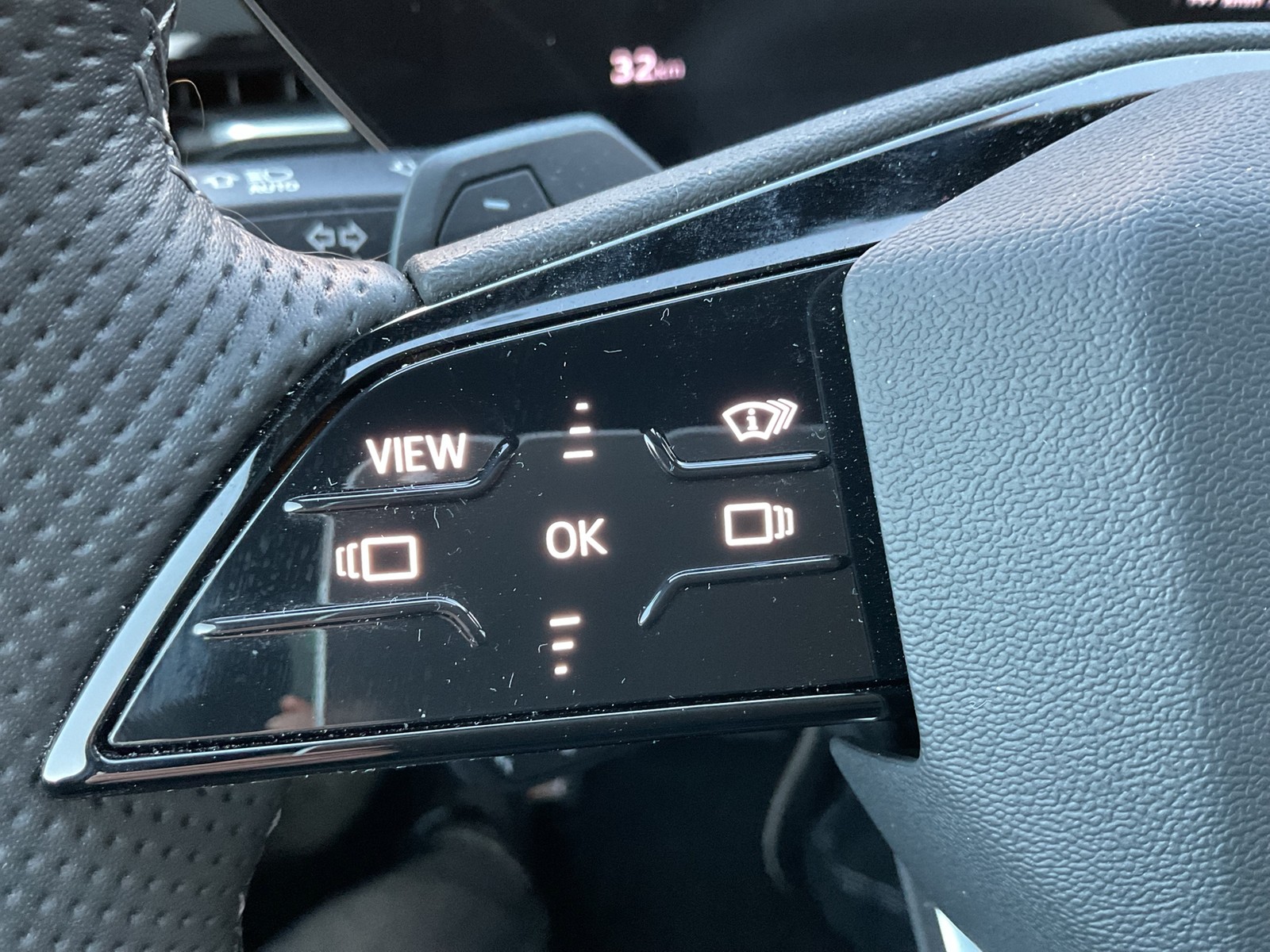 Audi Q6 e-tron performance S LINE AHK B&O 360CAM LM21