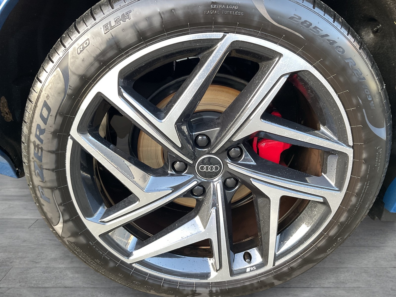 Audi Q6 e-tron performance S LINE AHK B&O 360CAM LM21