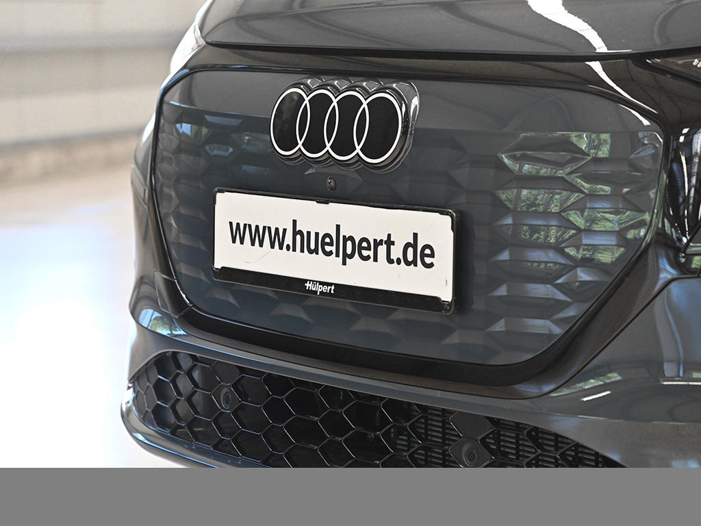Audi Q4 e-tron quattro performance AHK TECH PLUS