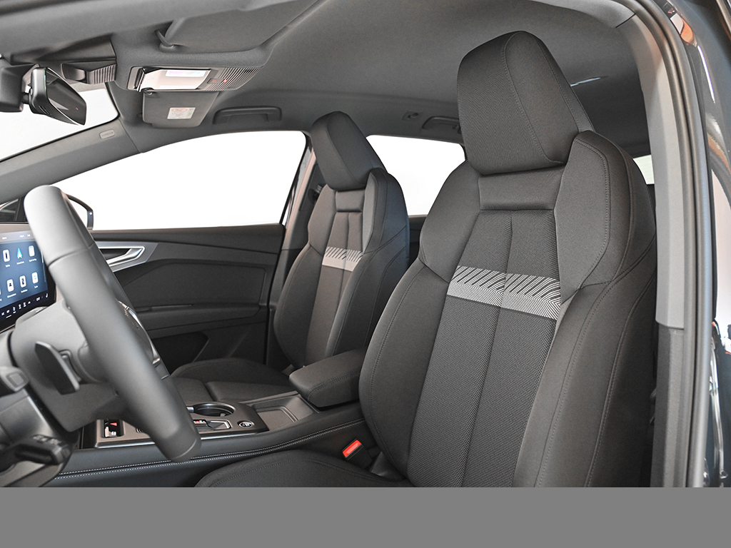 Audi Q4 e-tron quattro performance AHK TECH PLUS