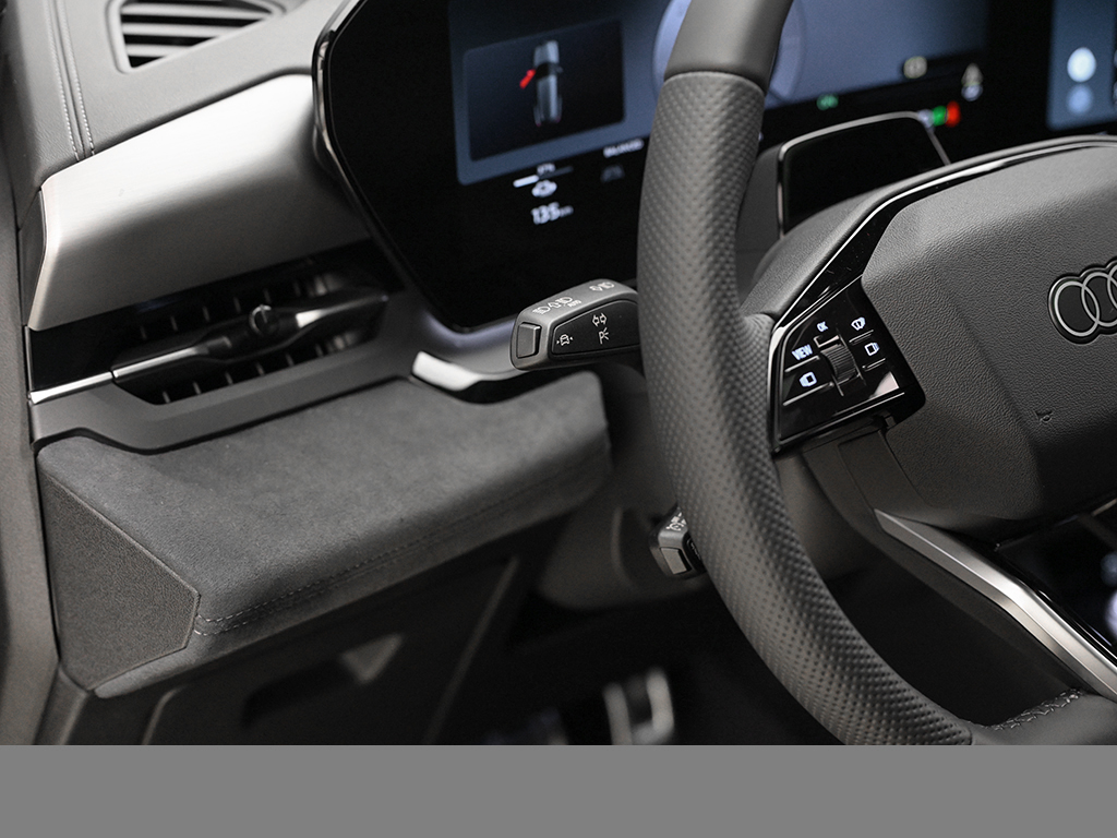 Audi Q6 e-tron performance AHK PANO TECH PRO LM20