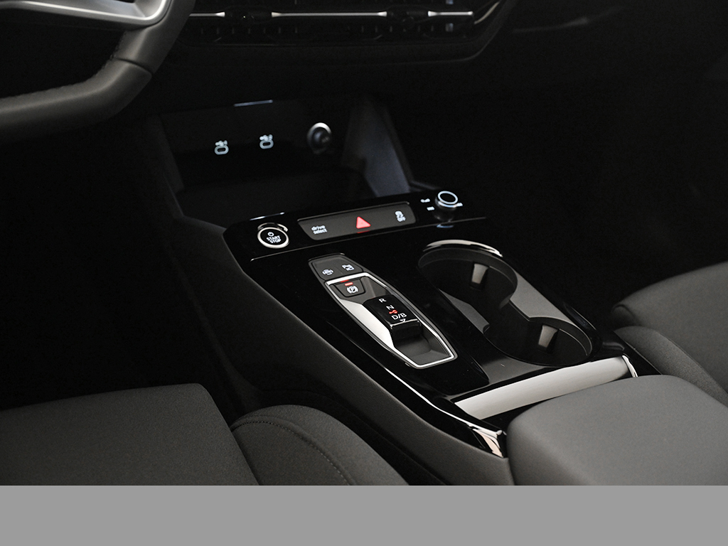 Audi Q6 e-tron performance AHK TECH PRO LM20
