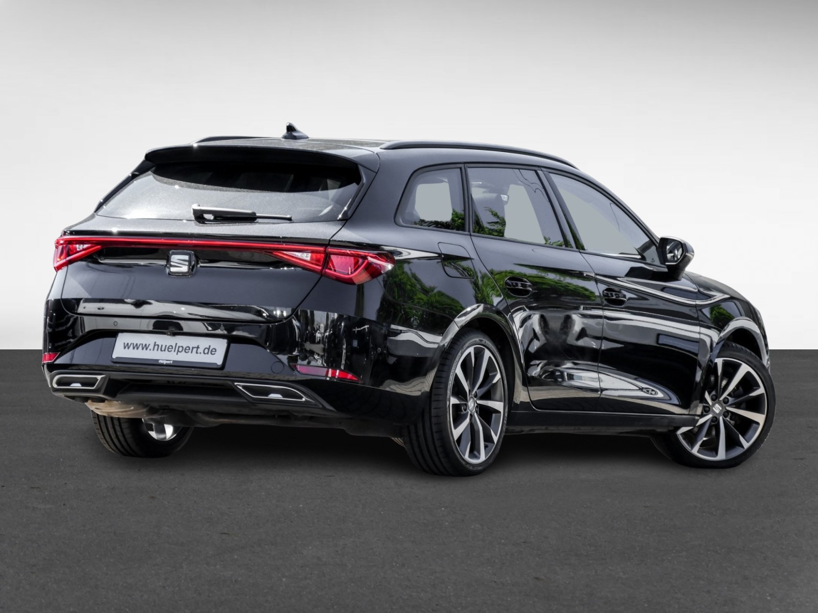 Seat Leon ST 2.0 FR 4X4 STANDHZ. BEATS PANO AHK CAM