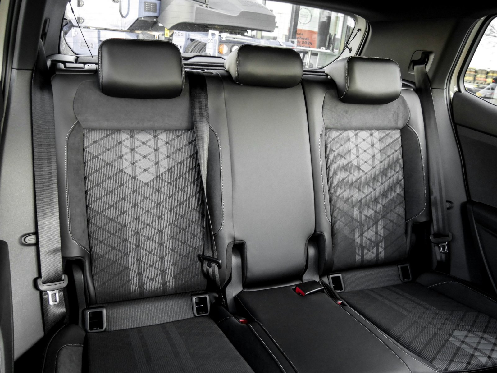 Volkswagen T-Cross 1.5 R-LINE DSG NAVI AHK CAM MATRIXLED