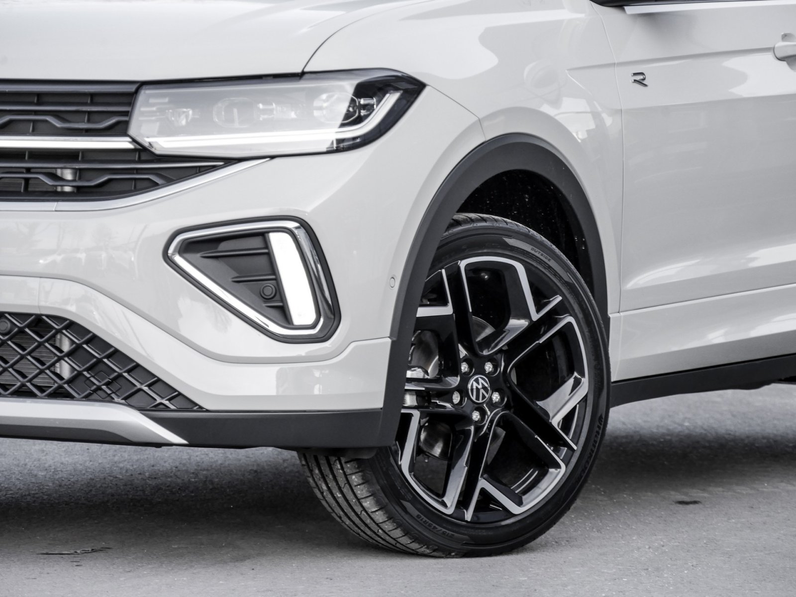 Volkswagen T-Cross 1.5 R-LINE DSG NAVI AHK CAM MATRIXLED