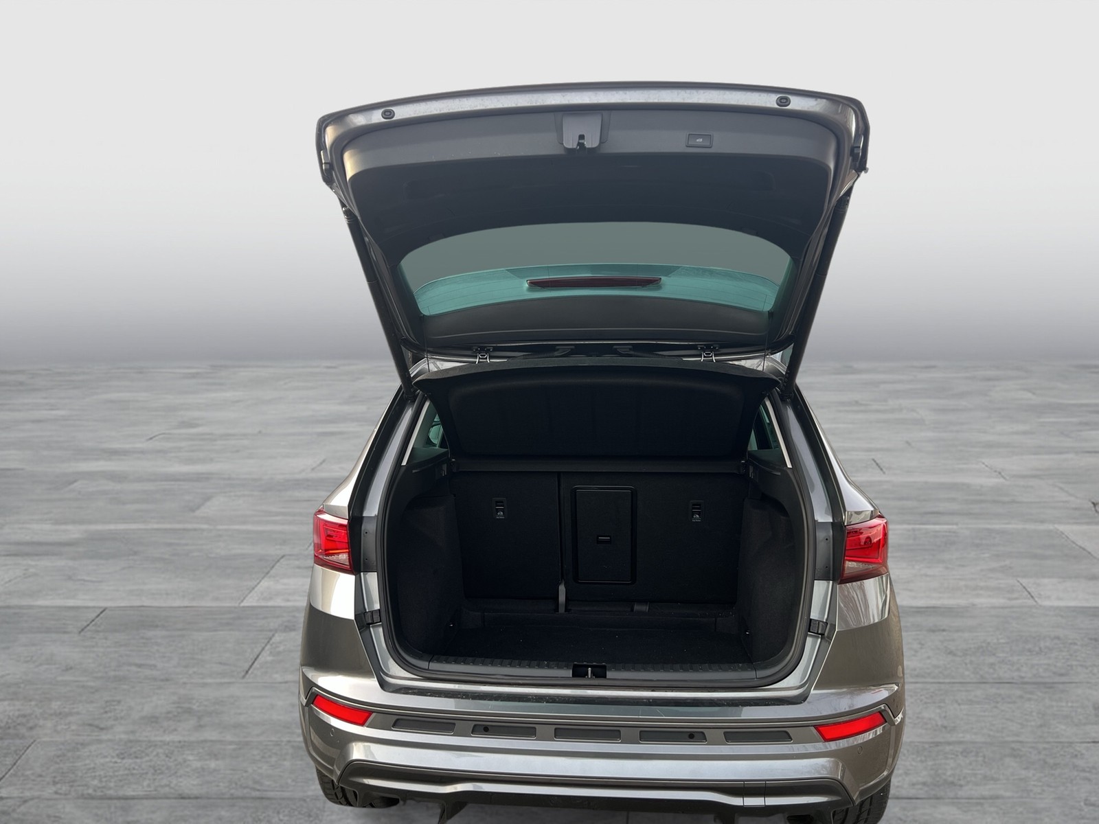 Seat Ateca 1.5 DSG AHK NAV ACC BEATS TOPVIEW CAM