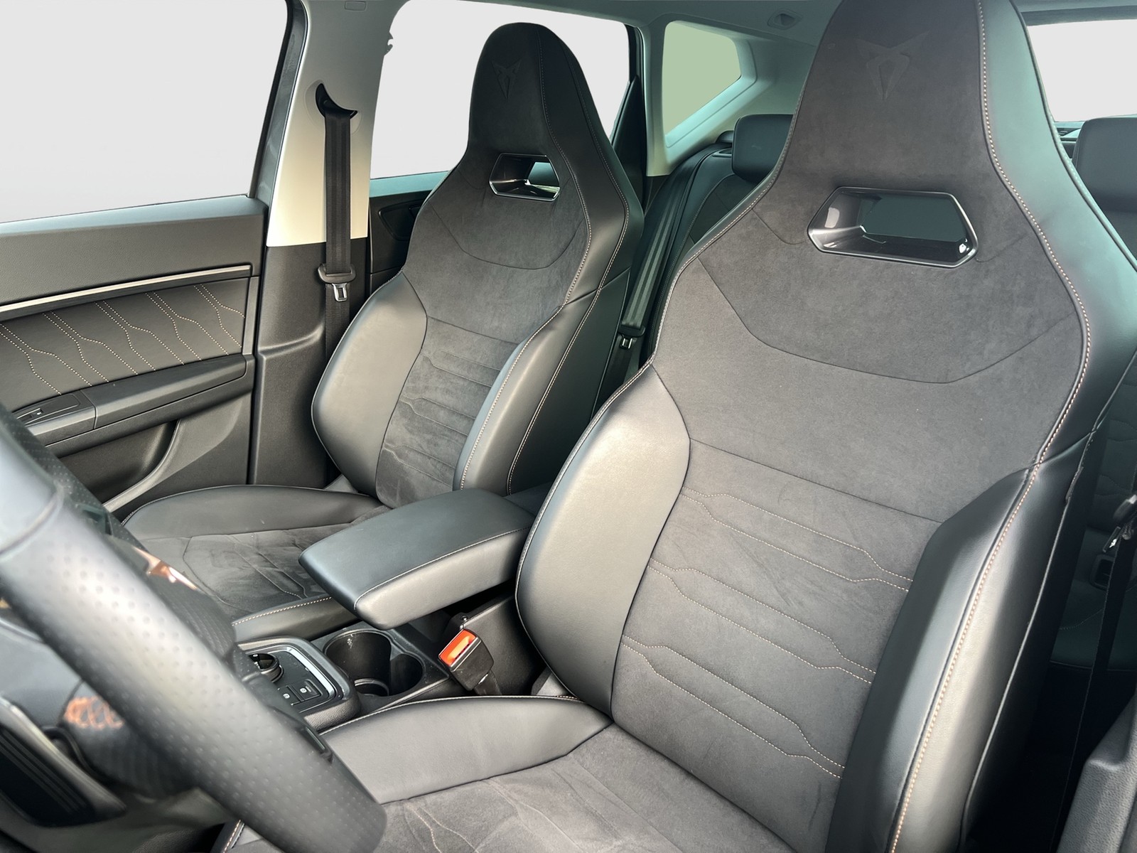 Seat Ateca 1.5 DSG AHK NAV ACC BEATS TOPVIEW CAM