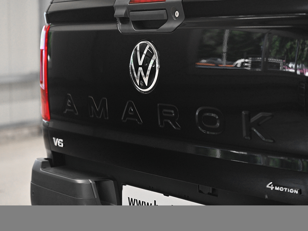 Volkswagen Amarok 3.0 DARK LABEL DC 4MOTION AHK MATRIXLED