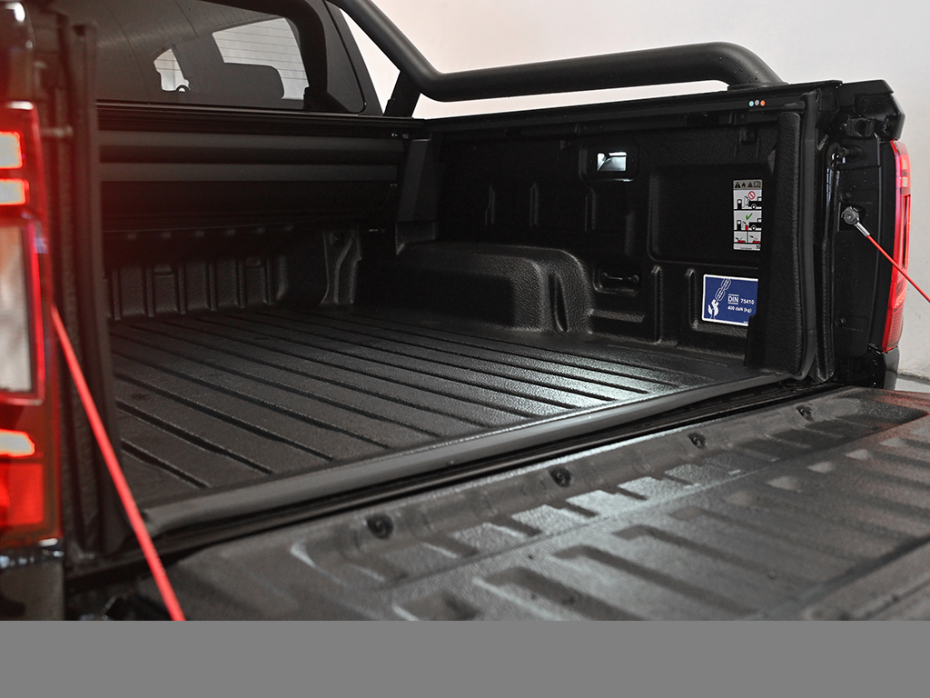 Volkswagen Amarok 3.0 DARK LABEL DC 4MOTION AHK MATRIXLED