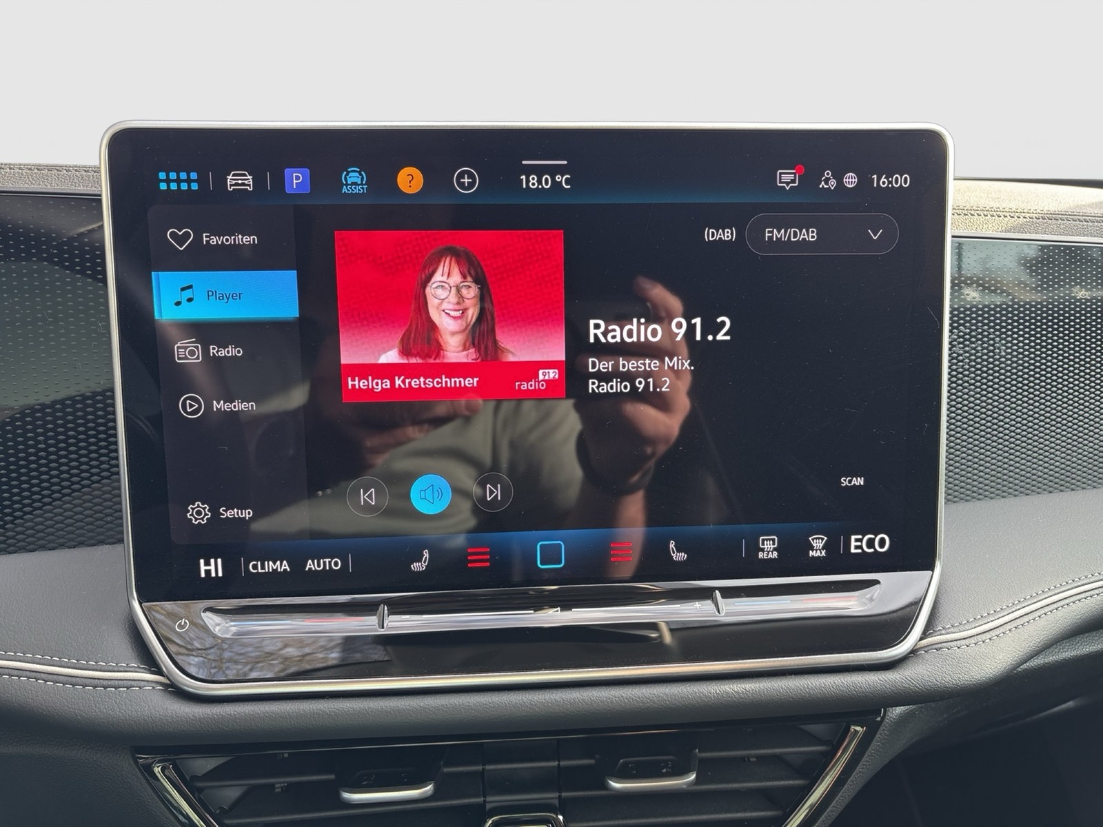 Volkswagen Passat Variant 1.5 HYBRID BUSINESS AHK CAM ACC