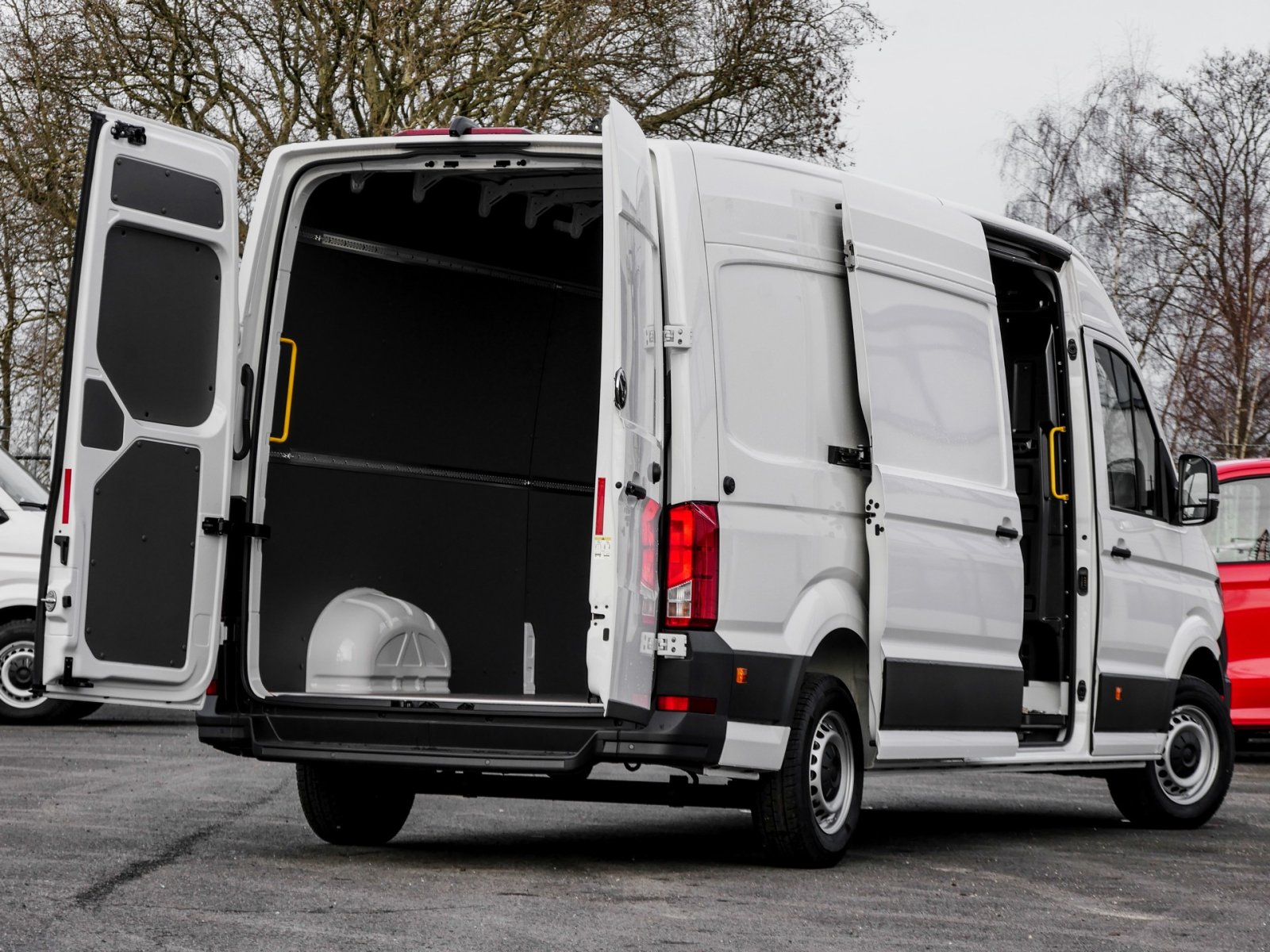 Volkswagen Crafter 35 HD LR CARPLAY CAM AHK-VORB.