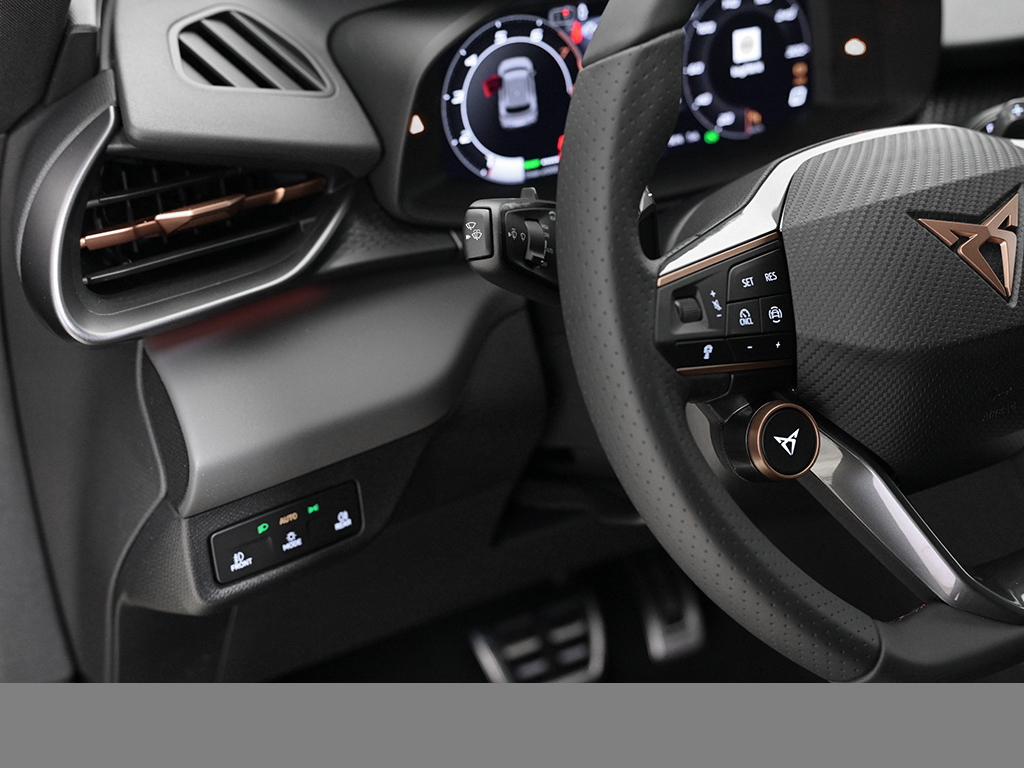 Cupra Terramar HYBRID SENNHEISER eSITZE eKLAPPE LM18