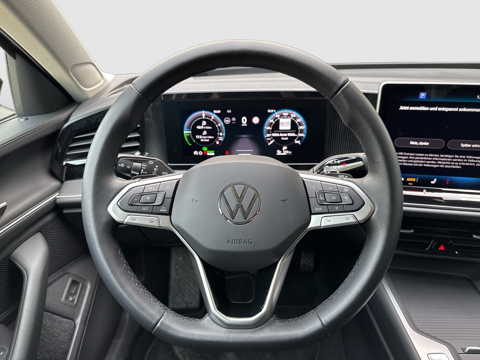 Volkswagen Passat Variant 1.5 HYBRID BUSINESS AHK CAM ACC