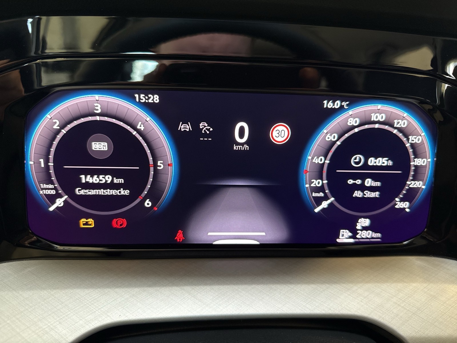 Volkswagen Golf VIII 2.0 LIFE FACELIFT ACC CARPLAY SITZHEIZ