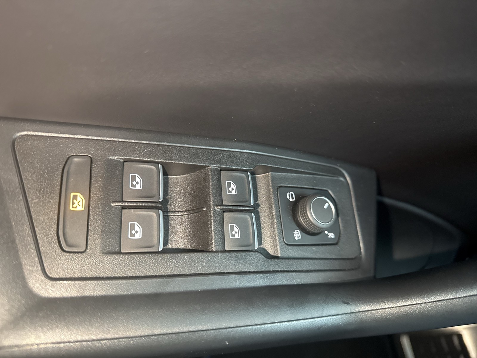 Volkswagen T-Roc 2.0 R BLACK STYLE 4X4 CAM ACC LM18 NAVI