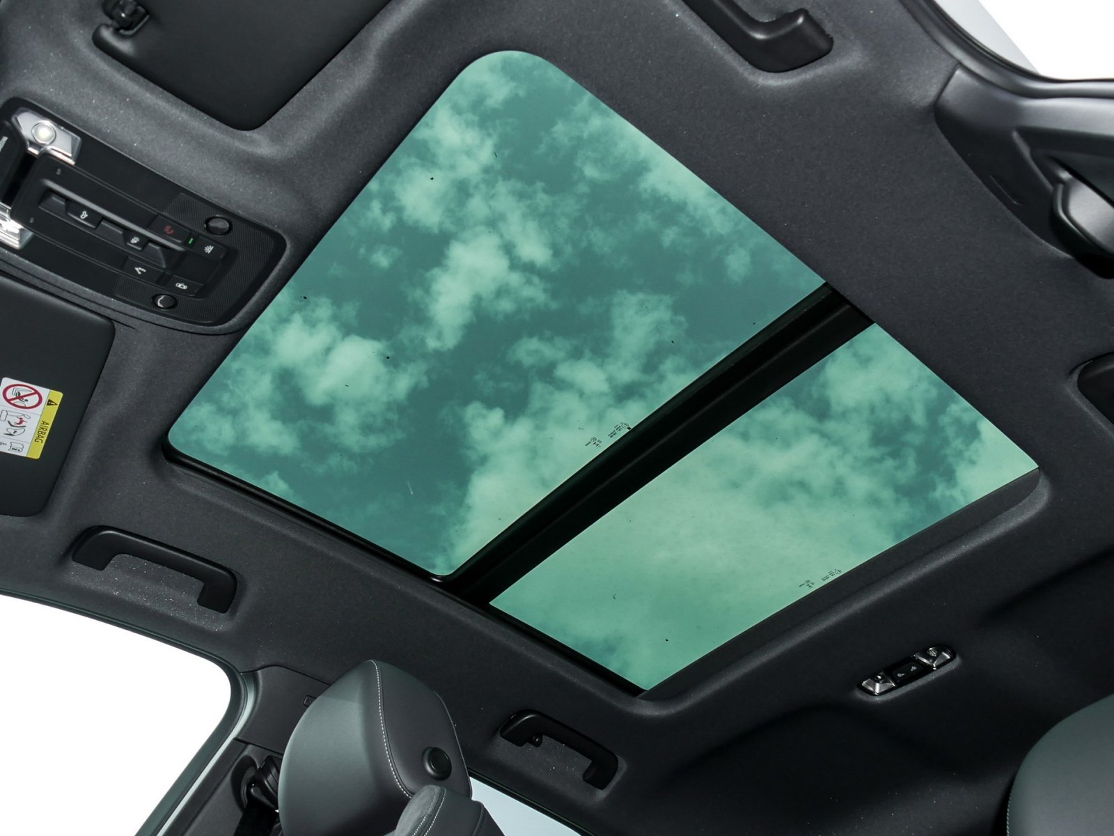 Audi Q3 35 S LINE BLACKPAK PANO AHK CAM ACC LM19 NAVI+