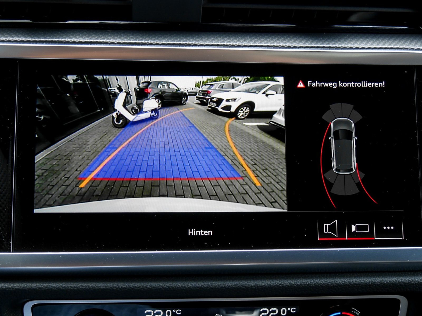Audi Q3 35 S LINE BLACKPAK PANO AHK CAM ACC LM19 NAVI+