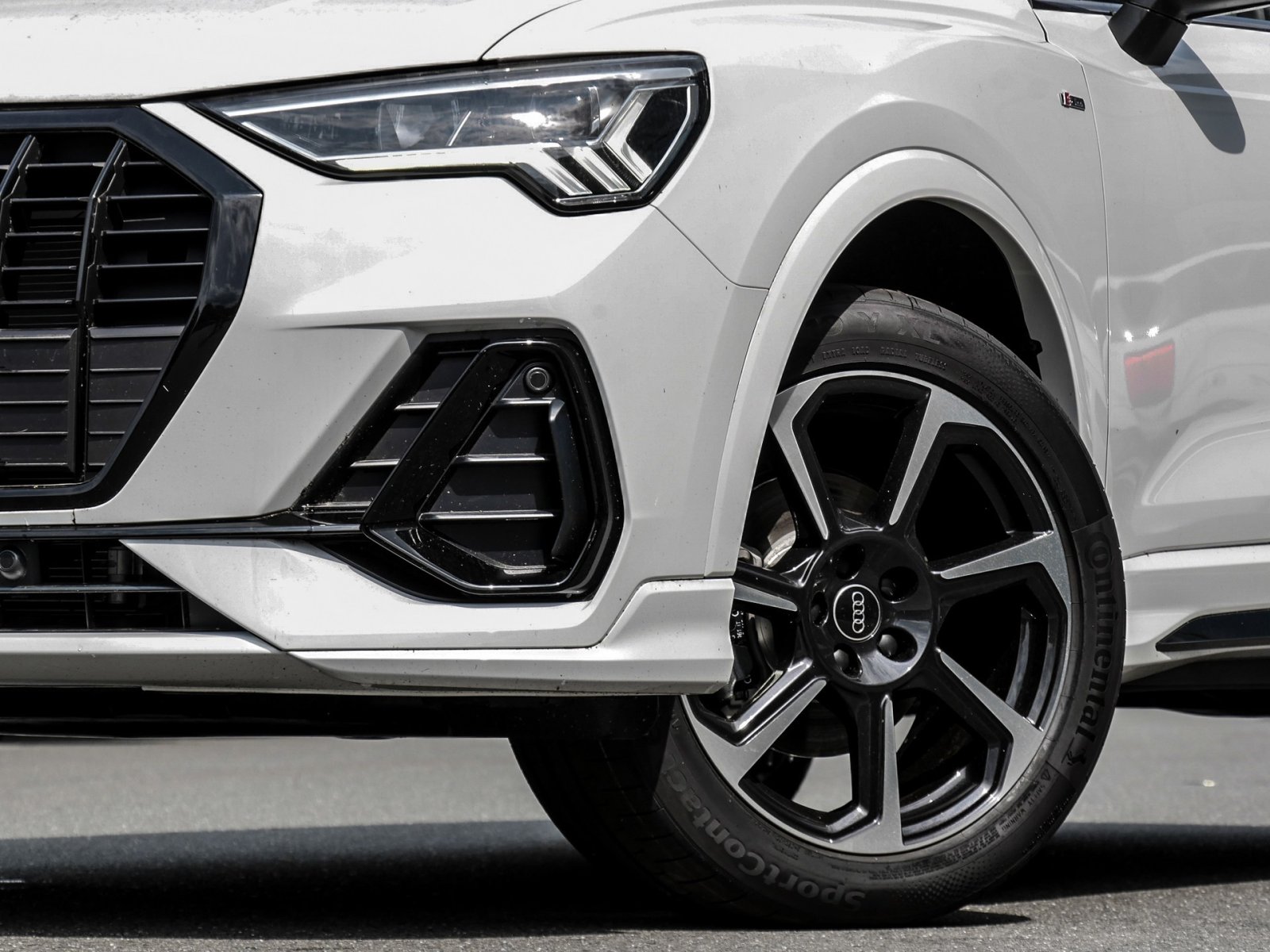 Audi Q3 35 S LINE BLACKPAK PANO AHK CAM ACC LM19 NAVI+