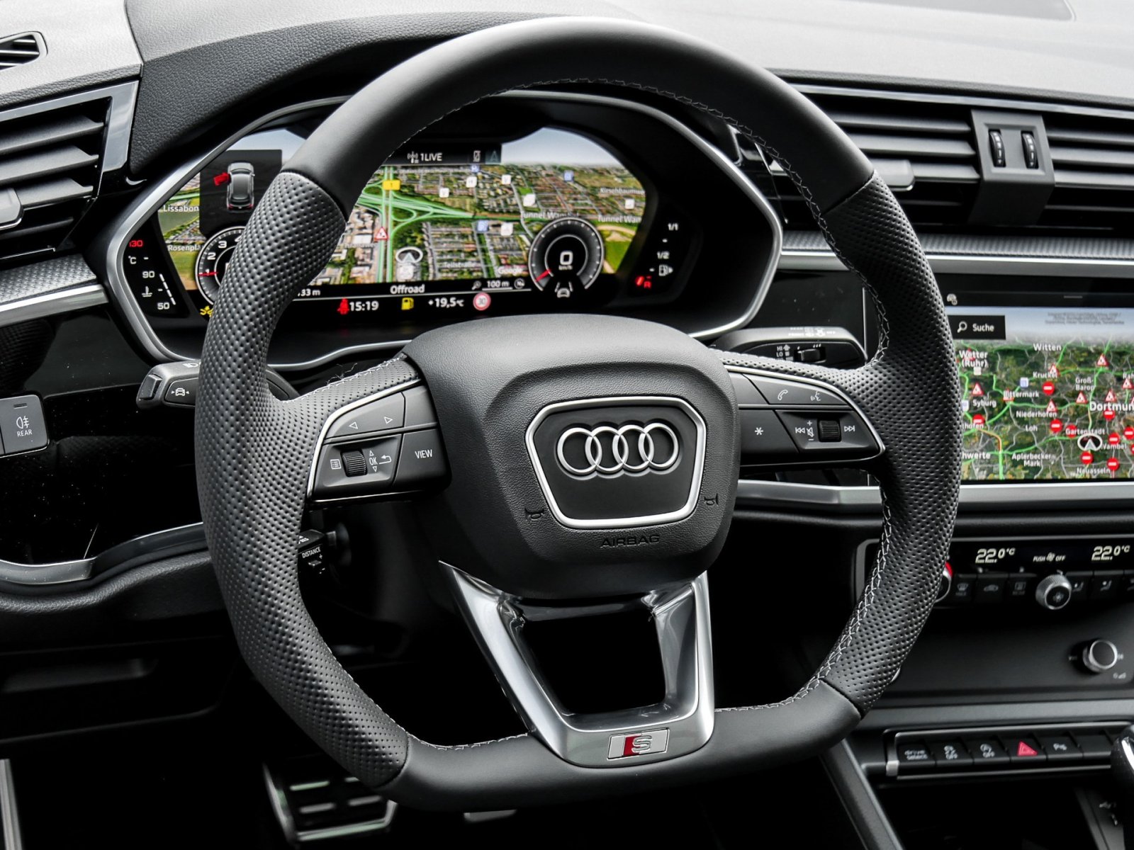 Audi Q3 35 S LINE BLACKPAK PANO AHK CAM ACC LM19 NAVI+