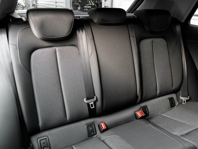 Audi Q2 35 advanced BLACKPAK LM17 E-KLAPPE NAVI+