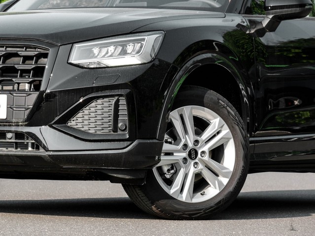 Audi Q2 35 advanced BLACKPAK LM17 E-KLAPPE NAVI+