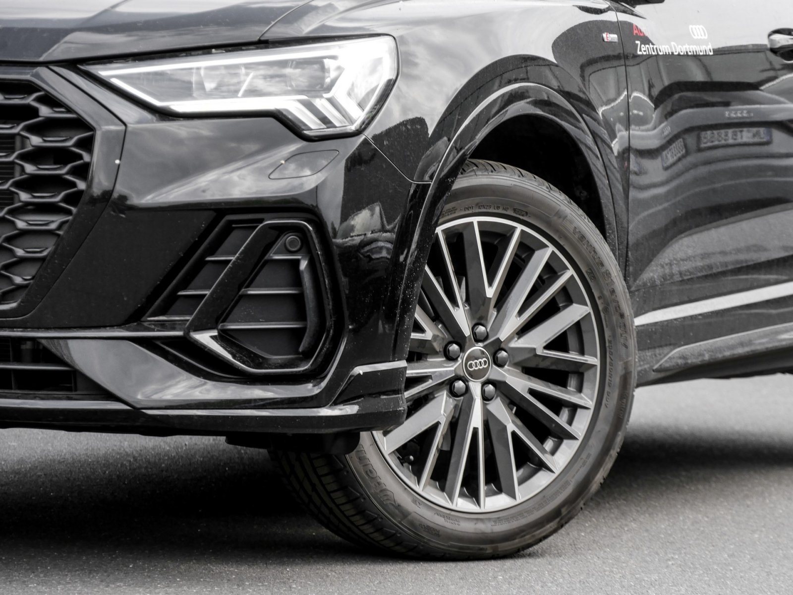 Audi Q3 Sportback 35 S LINE BLACKPAK PANO AHK LM19