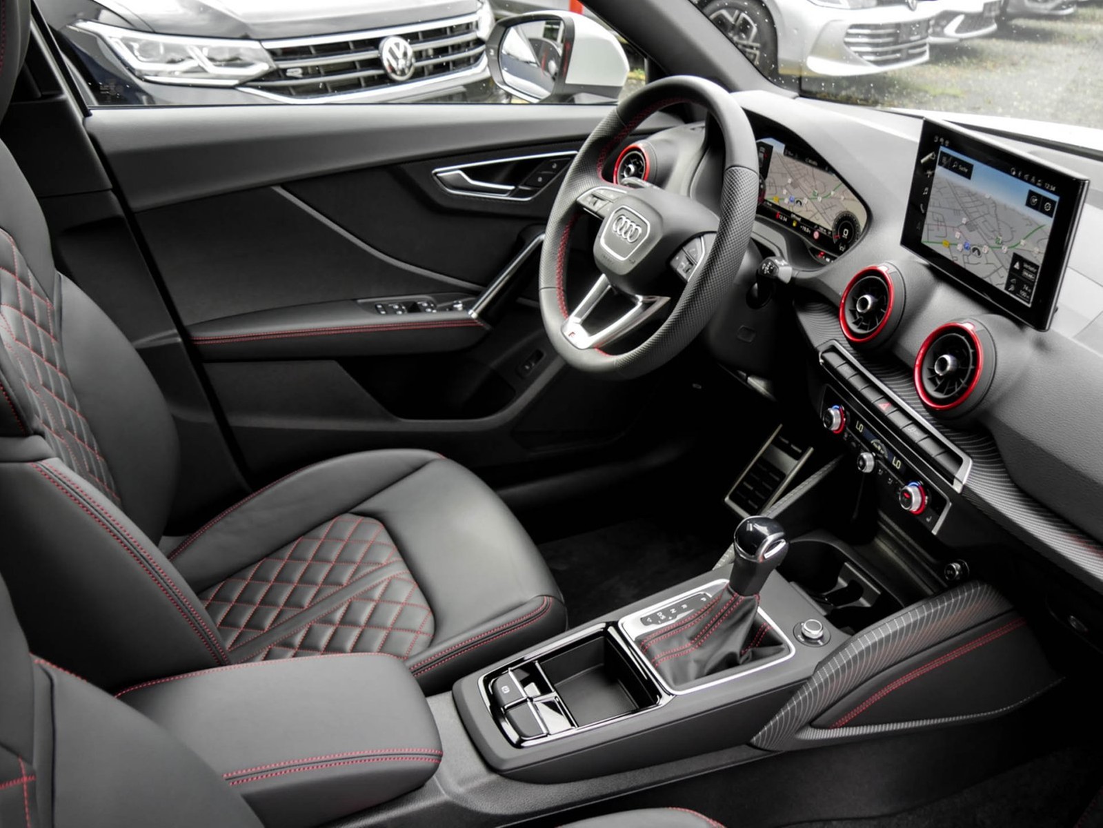 Audi Q2 35 S LINE AHK ACC LM17 E-KLAPPE NAVI+ SITZHZ.