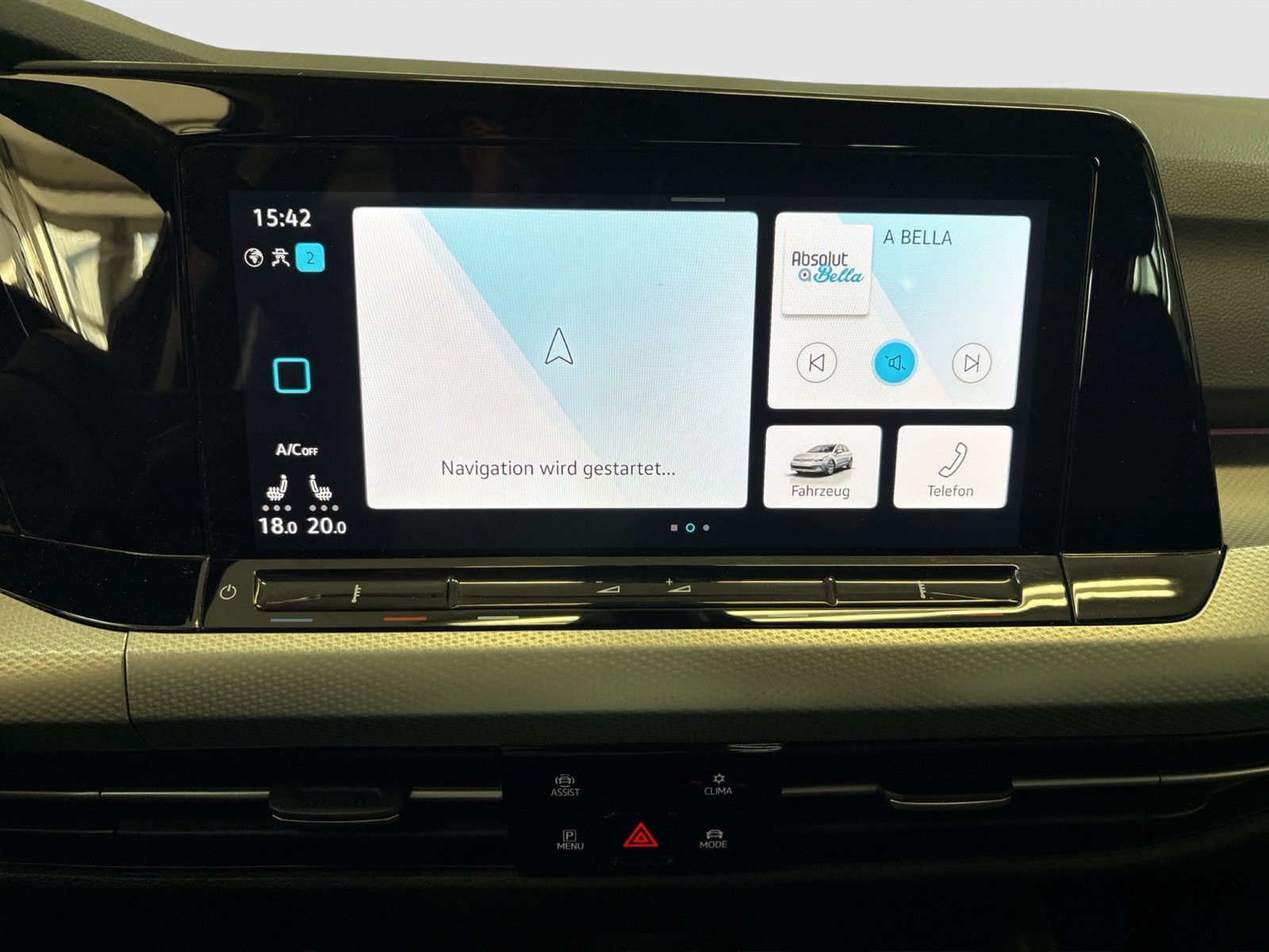 Volkswagen Golf VIII 1.5 MOVE ACC CARPLAY ALU SITZHEIZUNG